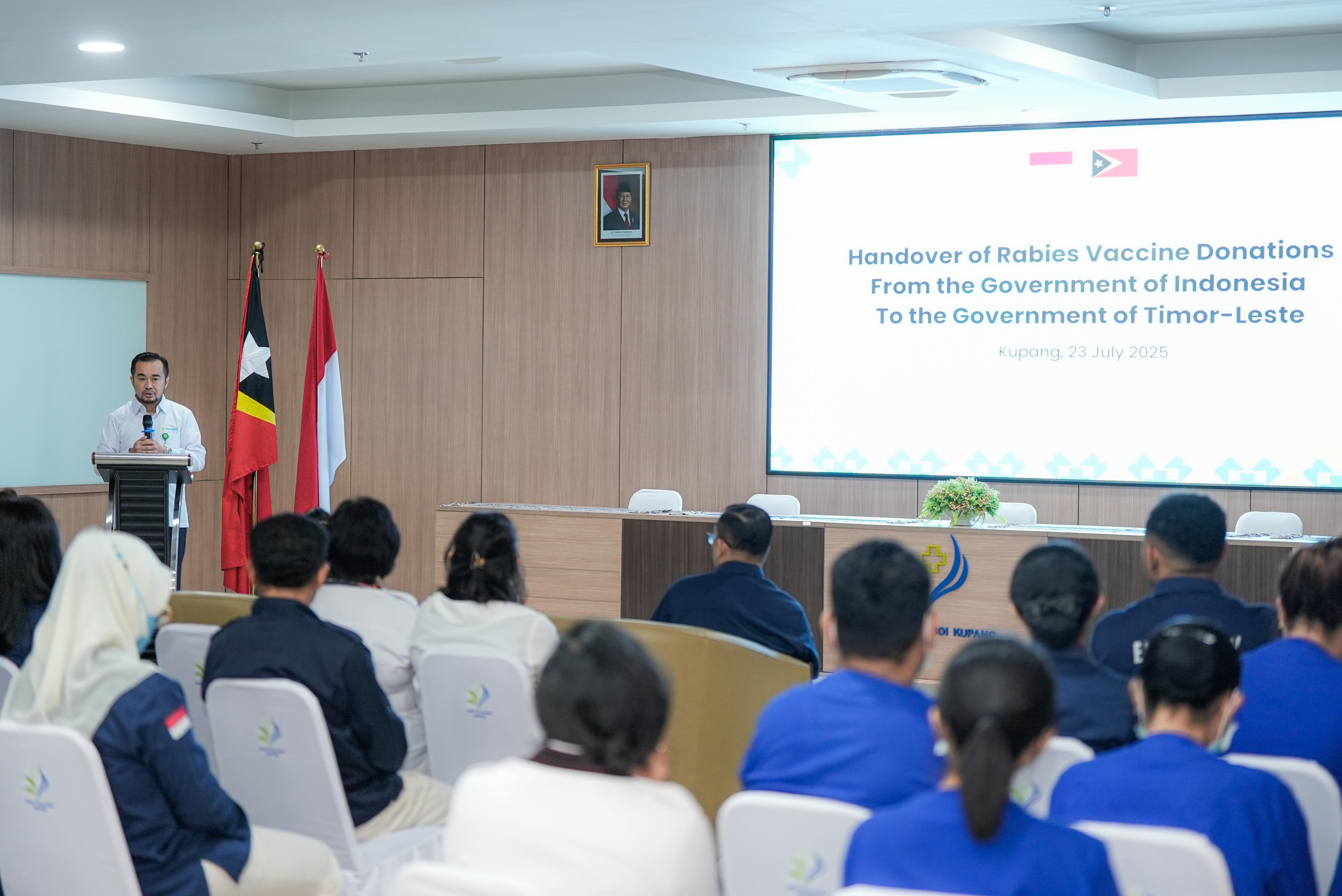 Indonesia Serahkan 2.000 Vial Vaksin Anti Rabies kepada Pemerintah Timor-Leste